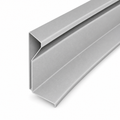 Ortgangblech UNI T5 mit Zierdreieck in Silber RAL 9006, Packshot auf weissem Grund